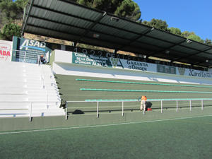 Camp de futbol pintat