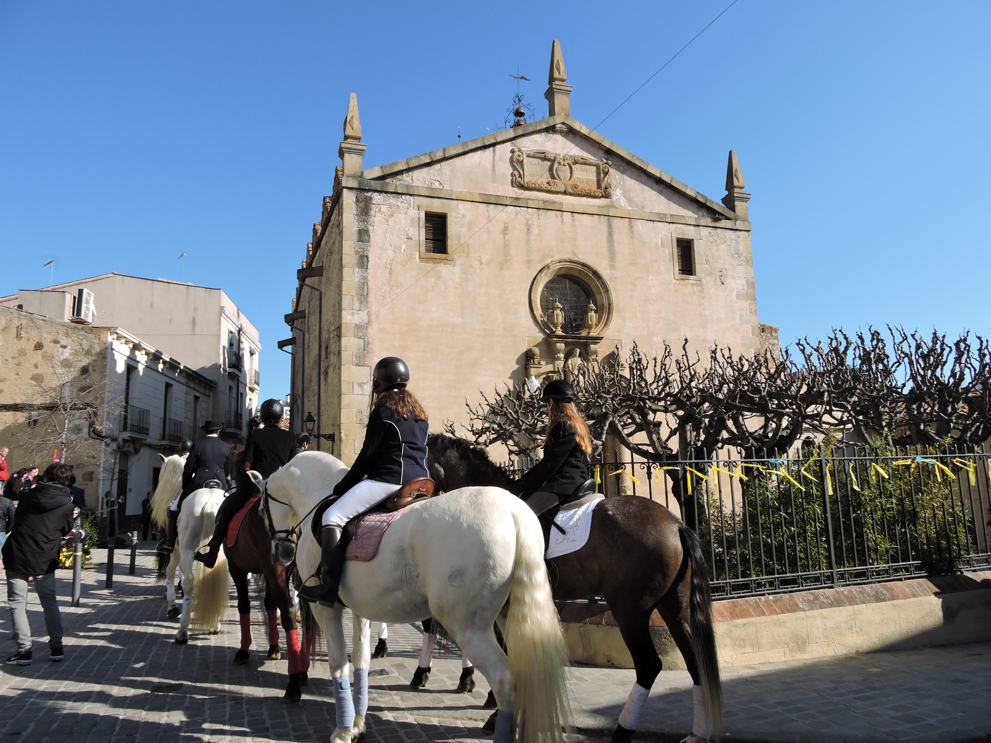 Els Tres Tombs d'Alella