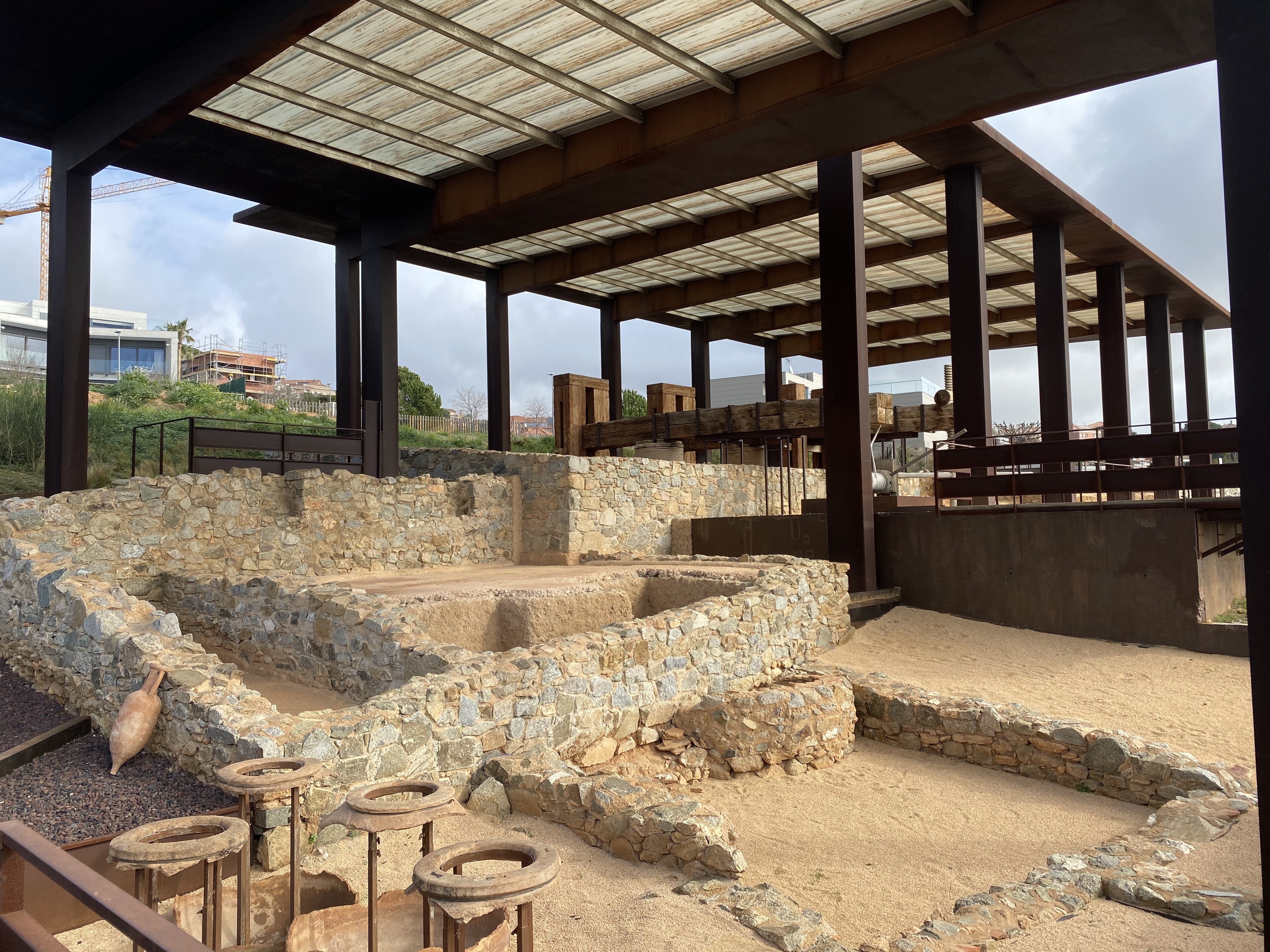 VISITA GUIADA AL CELLER ROMÀ DE VALLMORA