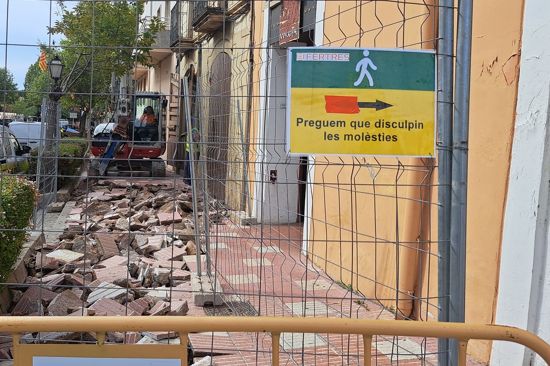 Obres pavimentaci� centre