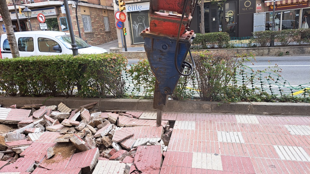 Obres pavimentaci� centre