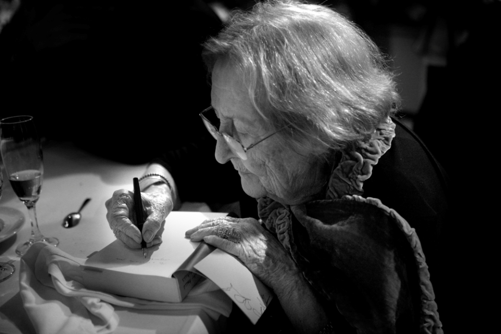 Espais de Poesia. Recital. Alella diu Montserrat Abelló