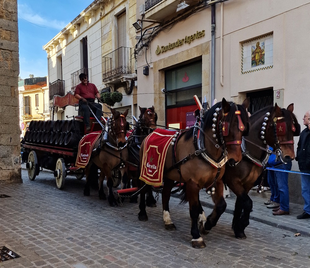 Tres tombs