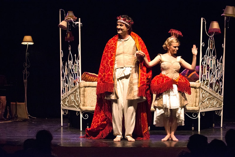 Teatre. Endrapasomnis, de Teatre al Detall + La Tresca i la Verdesca