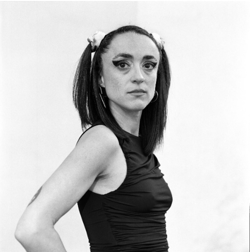 Espais de Poesia. “La nit ovípara”, recital de Maria Sevilla